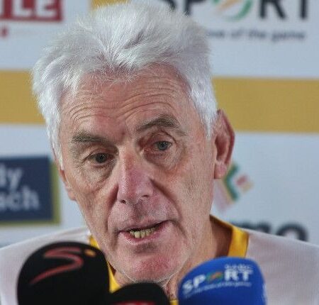 Broos Bolsters Bafana with Key Returns for Must-Win Zimbabwe Clash