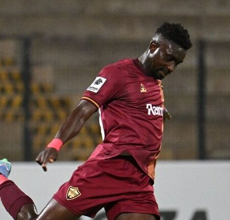 Toure’s Top-Three Ultimatum: Former Stellenbosch Defender Sets Sights on Chiefs, Pirates, or Sundowns