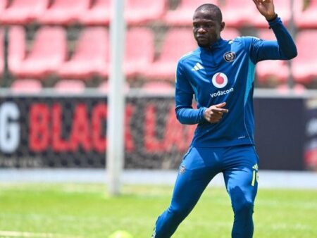 PSL Clubs Circle as Mabasa’s Pirates Future Remains Uncertain