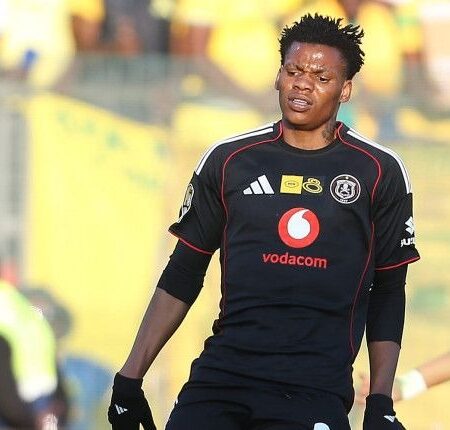 Orlando Pirates Confirm Sinoxolo Kwayiba’s Permanent Return to Chippa United