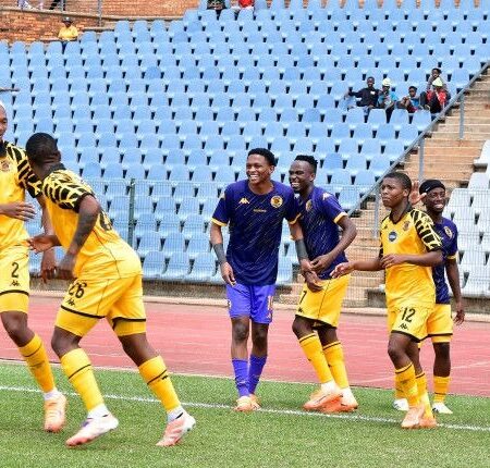Kaizer Chiefs Loan Out Young Duo to Gomora United for Season