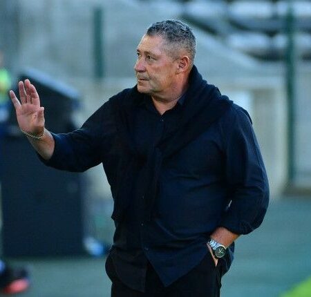 Steve Barker Explains “Bittersweet” Exit from Stellenbosch FC for Simba SC Challenge