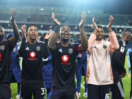 De Sa: Pirates Have Closed the Gap, But Warns of Sundowns Threat